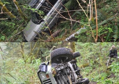 Top: Patrick’s Land Rover. Bottom: Monique’s Jeep.